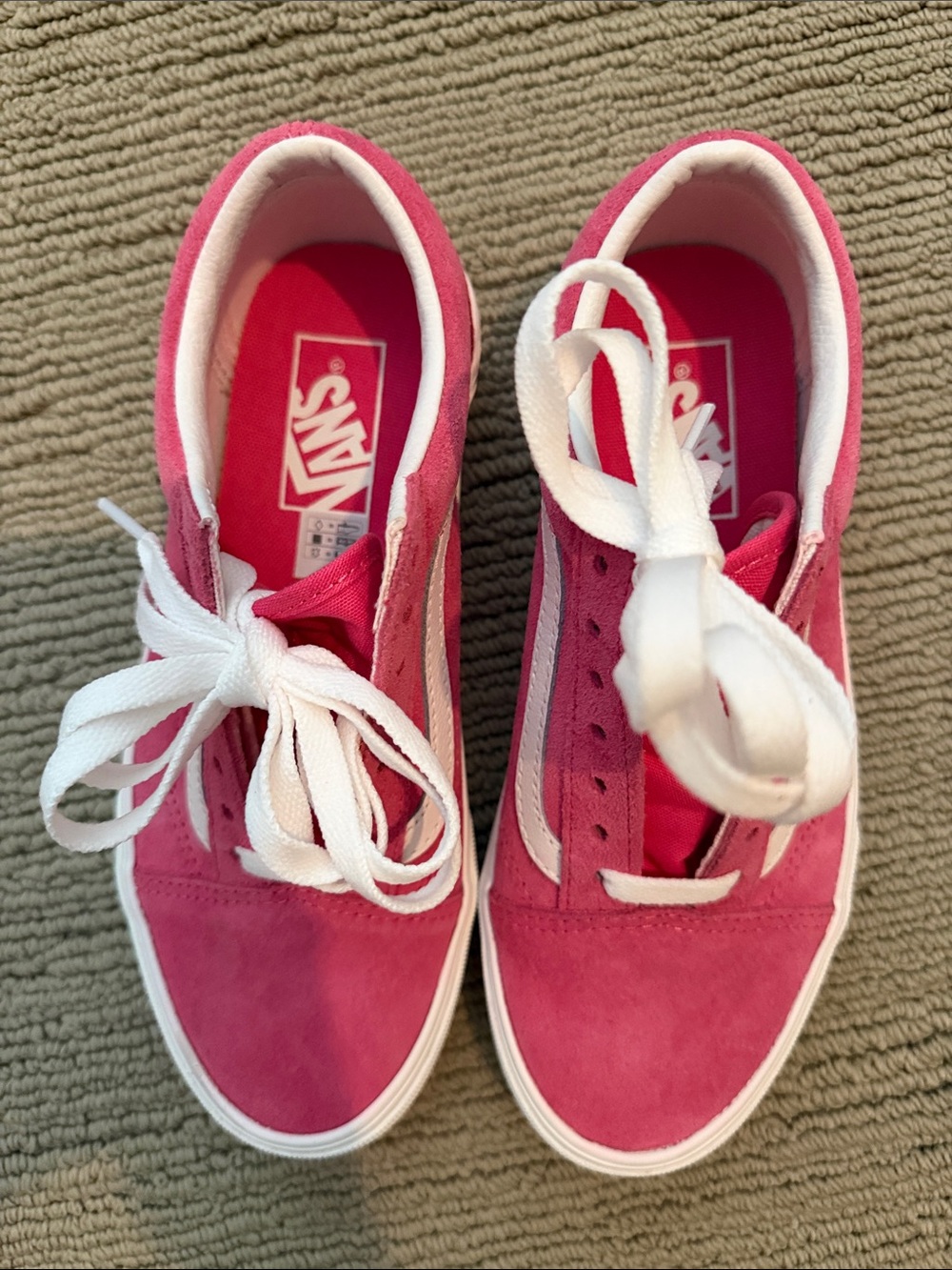 Vans Pink Suede Old Skool Sneakers with White Stripe Brand new Sz 7